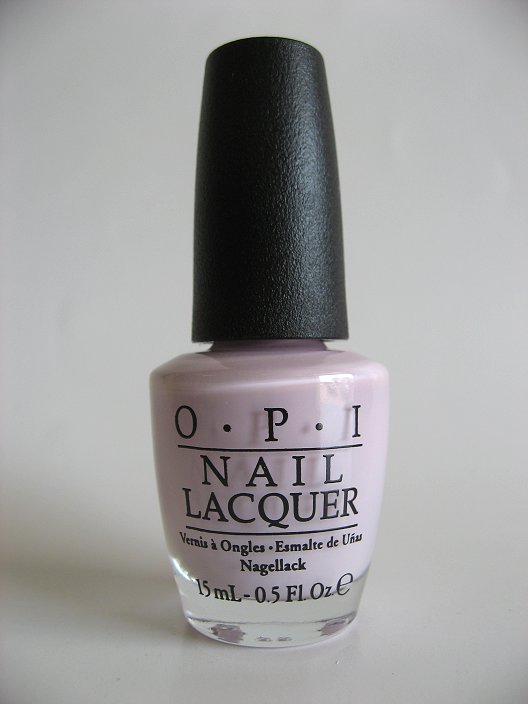 OPI NL BA4 - I'm Gown for Anything!